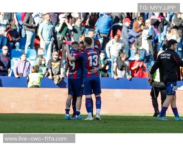 皇马传奇之路足球梦幻与荣耀交织的青春岁月